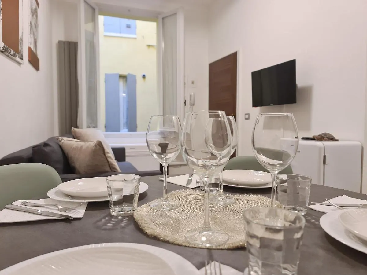 Residenza Tulipano - Modena Dom Apartman